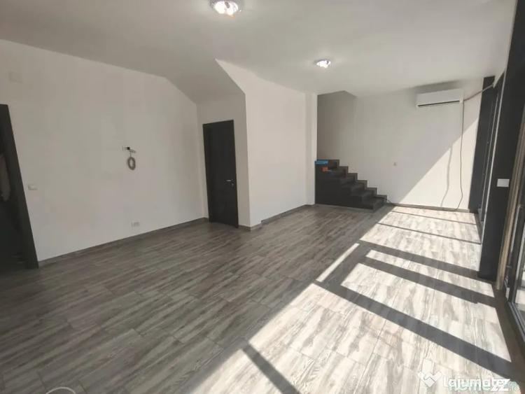 Spațiu comercial, de 1,590 mp, în Malu Mare
