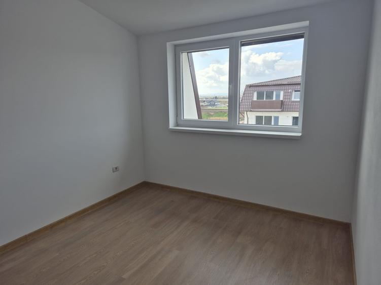 Apartament cu 2 camere decomandat în Cetatea