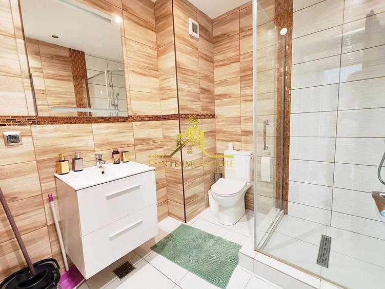 Apartament cu 3 camere semidecomandat, mobilat în Bună Ziua