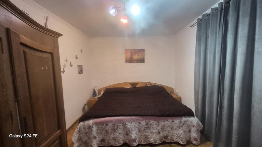 Casă cu 4 camere cu Teren 2000 Mp în Timișești