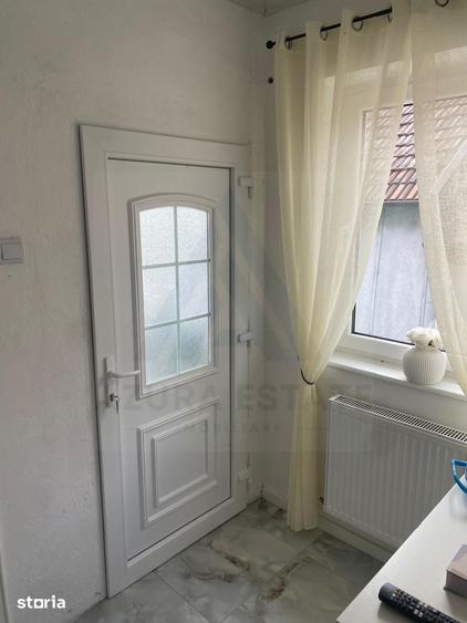 Casă cu 5 camere cu Teren 935 Mp în Central