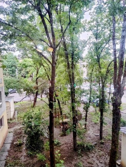 Apartament cu 2 camere decomandat în Micro 14