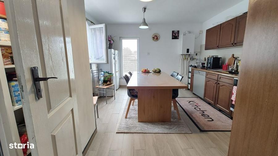 Casă cu 2 camere cu Teren 667 Mp în Central
