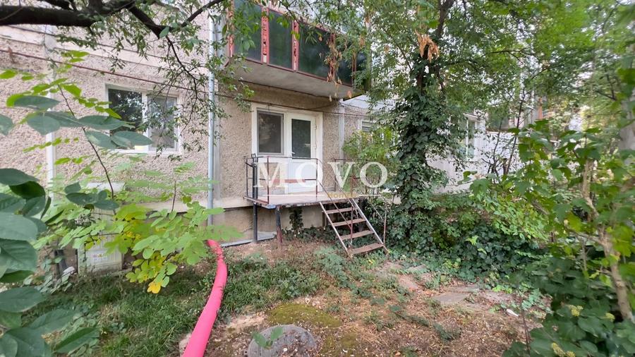 Apartament cu 3 camere decomandat, mobilat în Lipovei