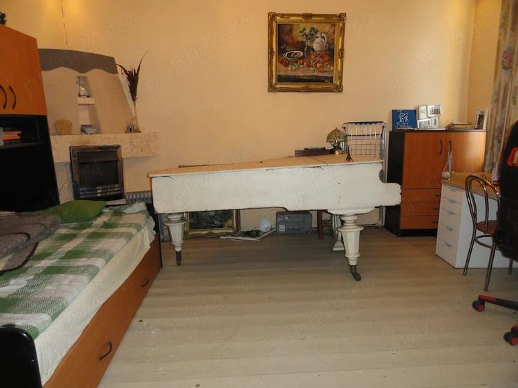 Casă cu 3 camere cu Teren 720 Mp în Pârneava