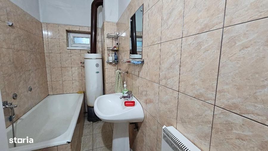 Casă cu 3 camere în Central