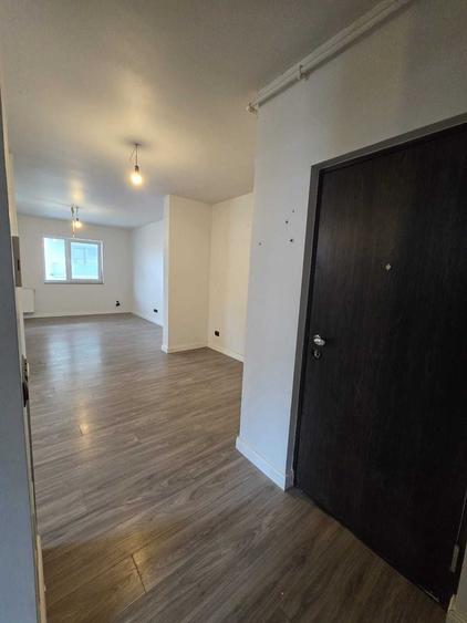 Apartament cu 2 camere decomandat în Florești