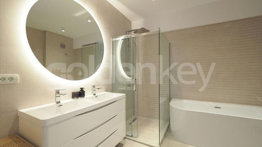 Apartament cu 4 camere decomandat, mobilat în Herăstrău