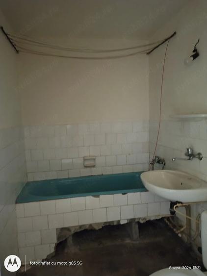 Apartament cu 2 camere decomandat în Exterior Vest