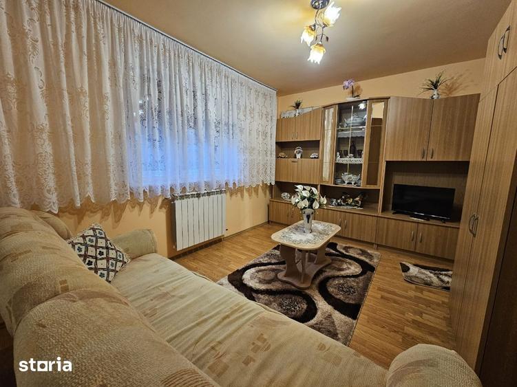 Casă cu 6 camere cu Teren 316 Mp în Titu Maiorescu