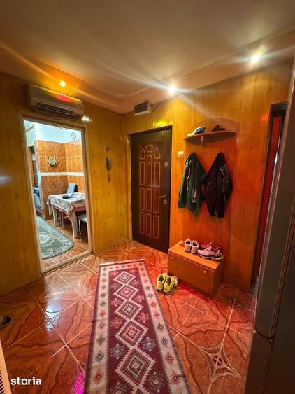 Apartament cu 4 camere decomandat în Central