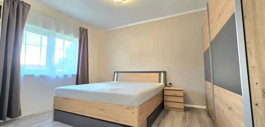 Casă cu 4 camere în Dumbrăvița
