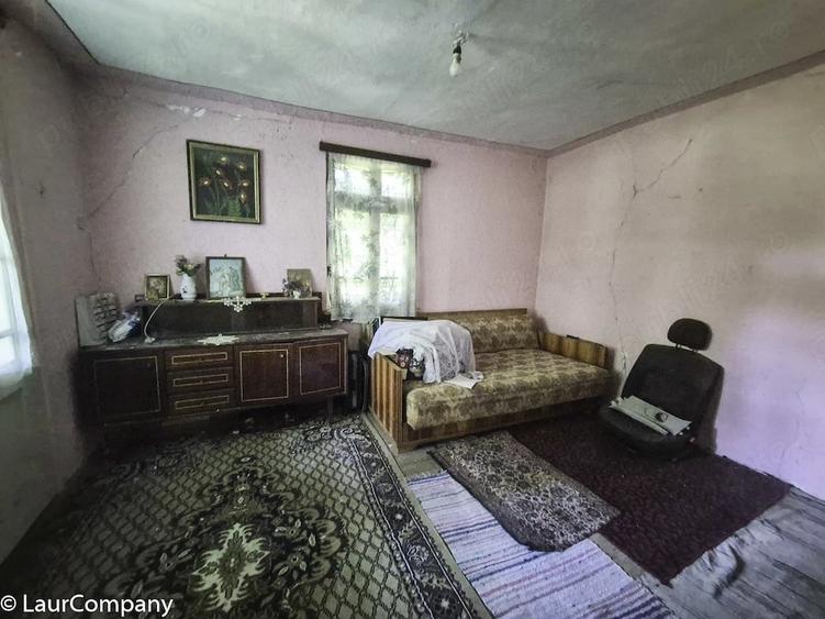 Casă cu 3 camere cu Teren 3287 Mp în Urlueni