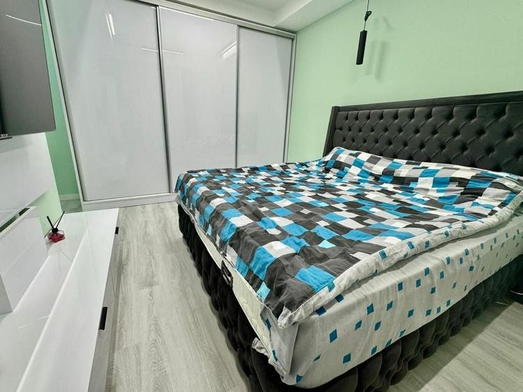 Apartament cu 3 camere decomandat în Ștefăneștii de Jos