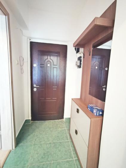 Apartament cu 2 camere decomandat în P-ța Unirii