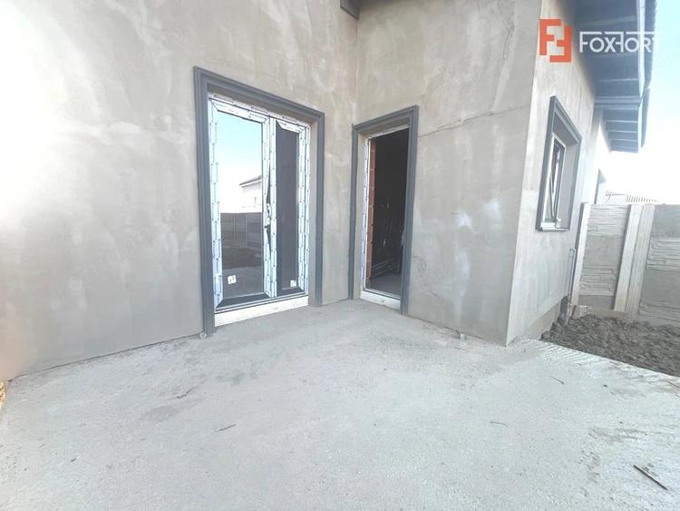 Casă cu 4 camere cu Teren 273 Mp în Urseni