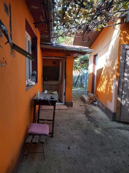 Casă cu 3 camere în Central