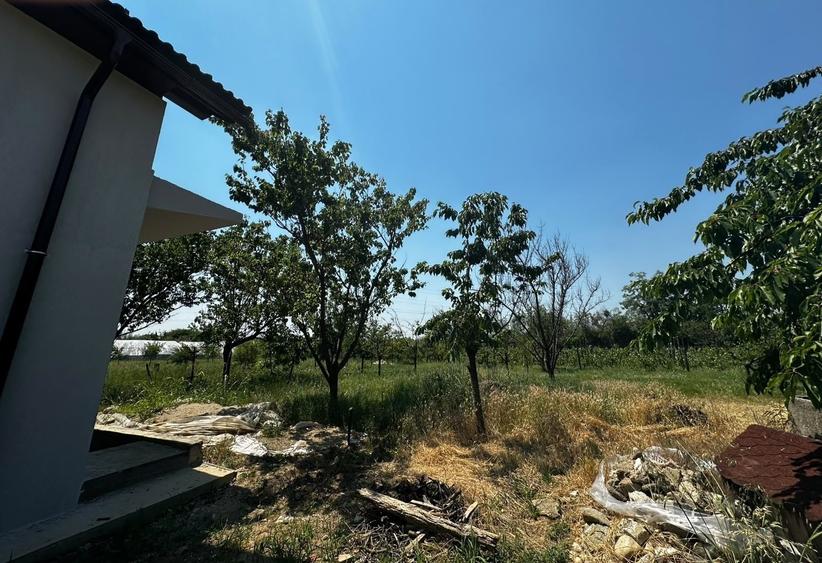 Casă cu 4 camere în Cerneți