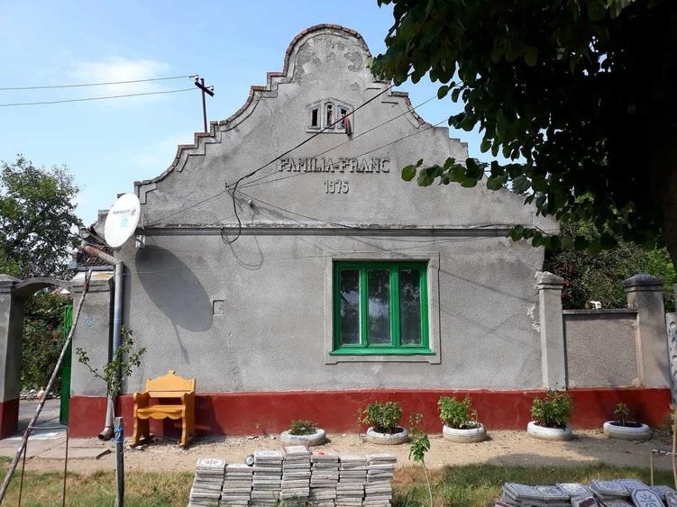 Casă cu 4 camere în Duboz