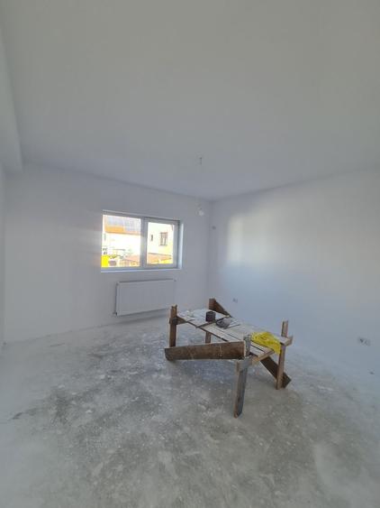 Duplex cu 4 camere cu Canalizare în Vidra