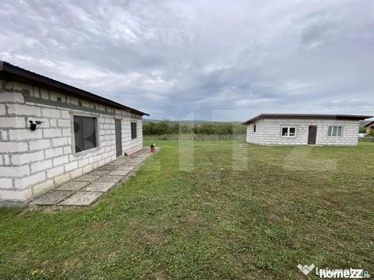 Casă cu 3 camere cu Teren 1500 Mp în Dumitra