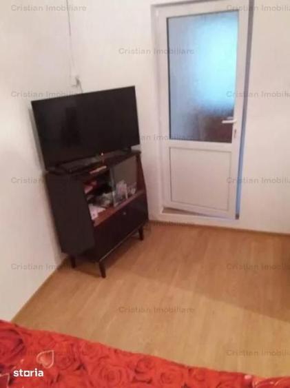Casă cu 4 camere cu Teren 172 Mp în Chercea