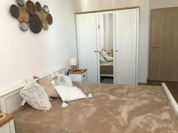 Apartament cu 3 camere decomandat, mobilat în Medicină