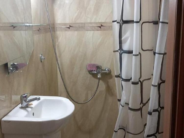 Garsoniera de Inchiriat in Zona Sala Palatului cu centrala de Imobil - 8