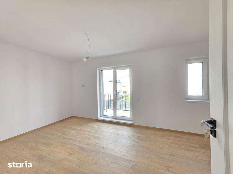 Casă cu 4 camere cu Teren 300 Mp în Sânpetru