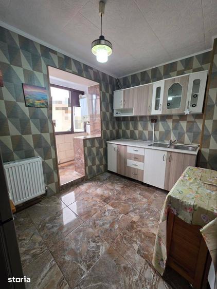 Garsonieră decomandată în Central