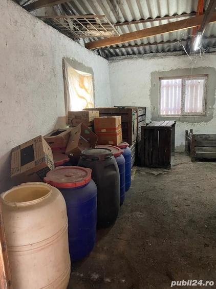 Spațiu comercial, de 150 mp, în Mănești