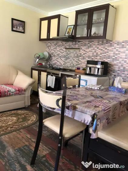 Casă cu 1 camere cu Teren 1000 Mp în Central