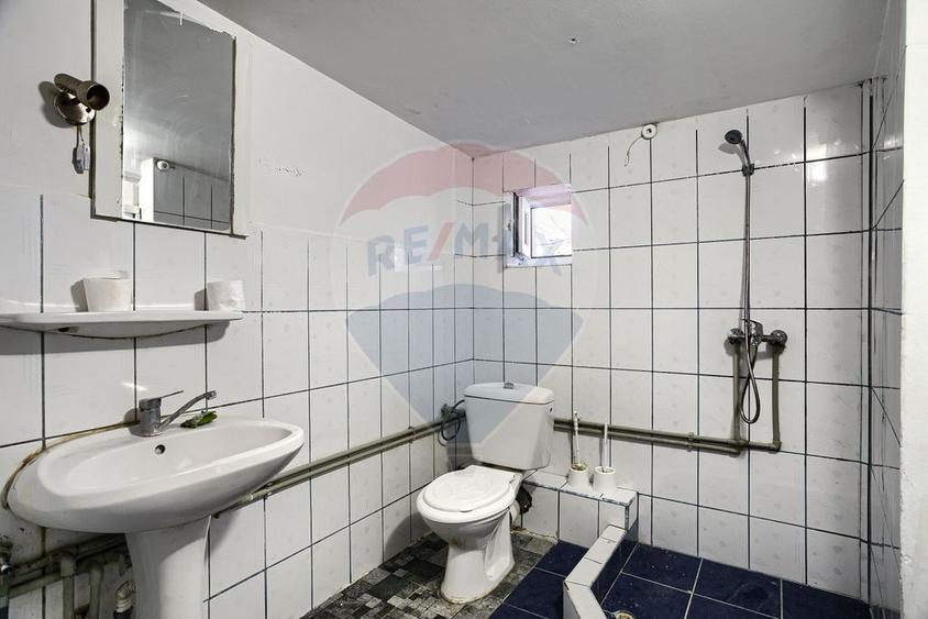 Casă cu 5 camere cu Teren 450 Mp în Central