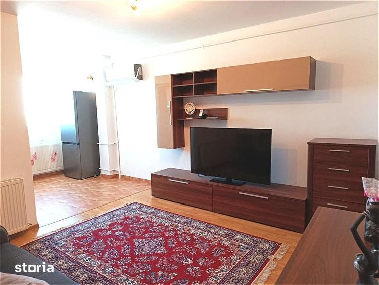 Garsonieră semidecomandată în Titan