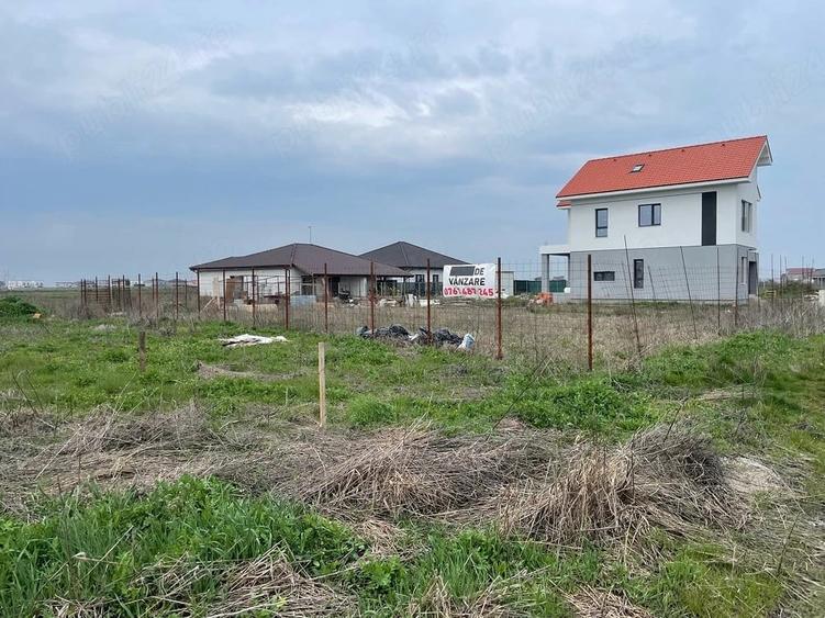 Teren de 1021 mp, în Săcălaz