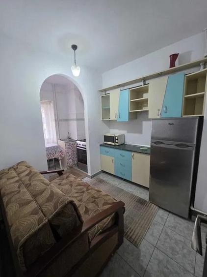 Apartament cu 2 camere decomandat, mobilat în Cug