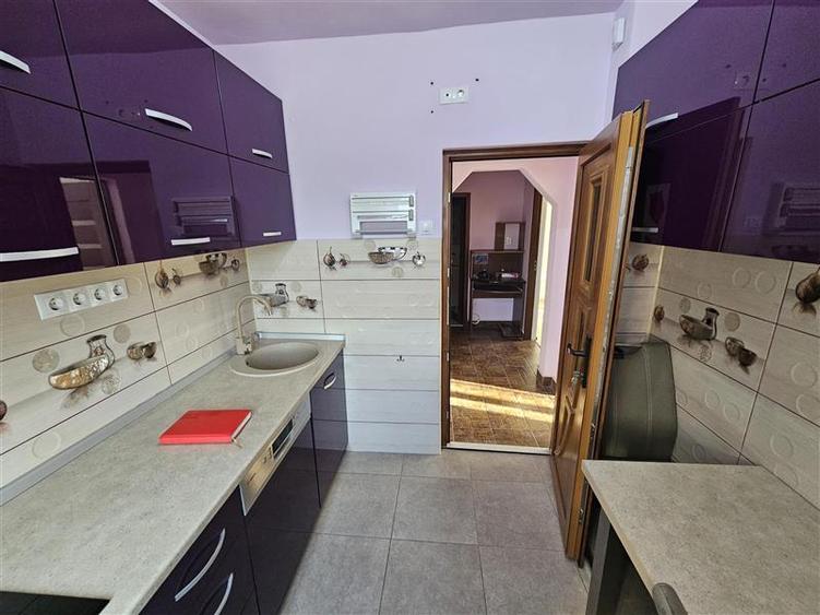 Apartament cu 2 camere decomandat în Micro I