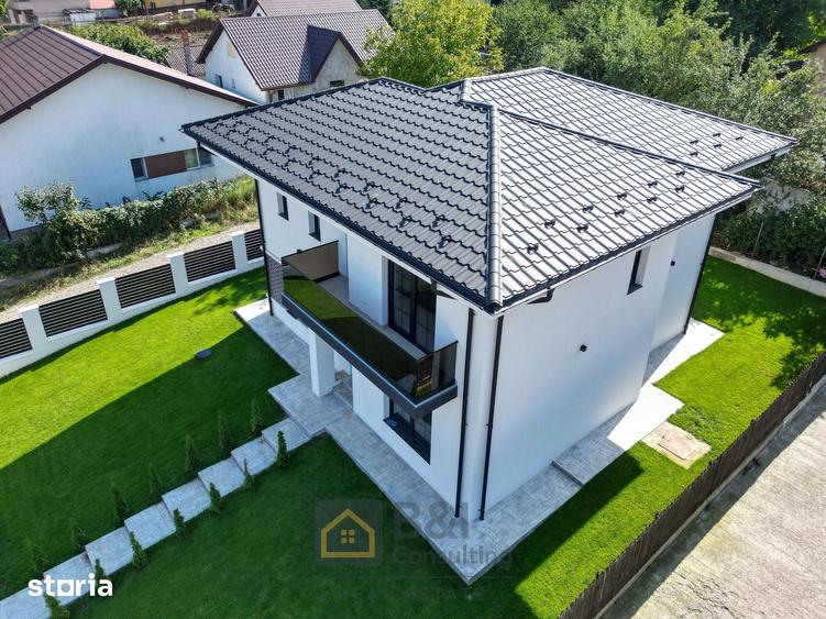 Casă cu 5 camere cu Teren 557 Mp în Miroslava