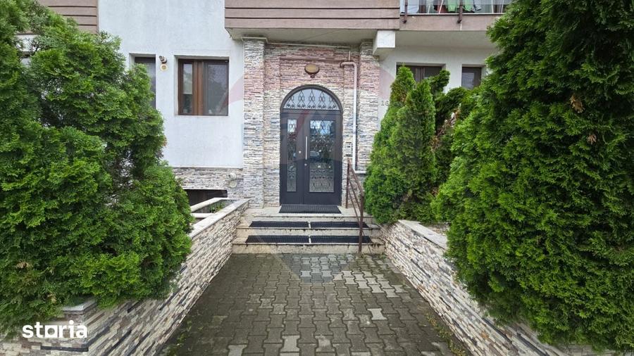 Apartament cu 3 camere în Dămăroaia