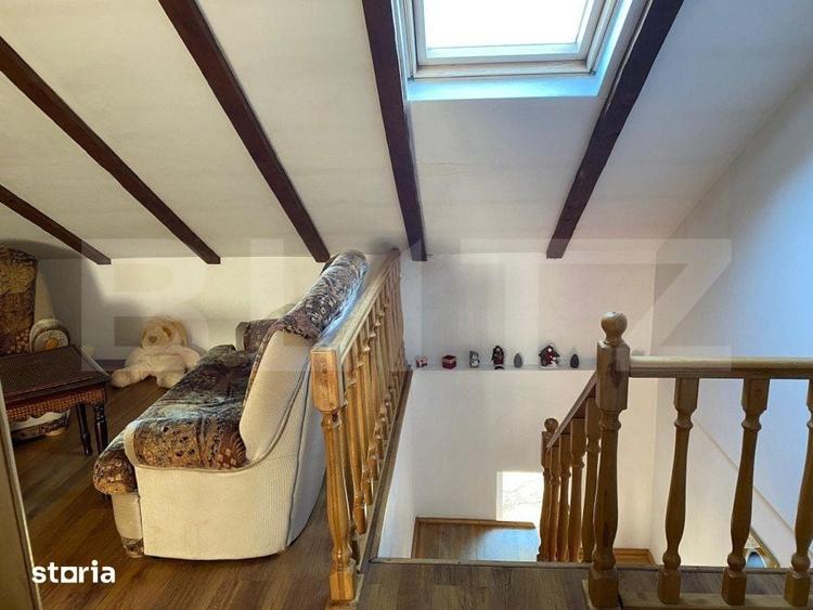 Casă cu 7 camere cu Teren 587 Mp în Răzvad