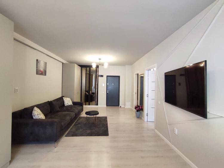 Apartament cu 2 camere semidecomandat în Florești