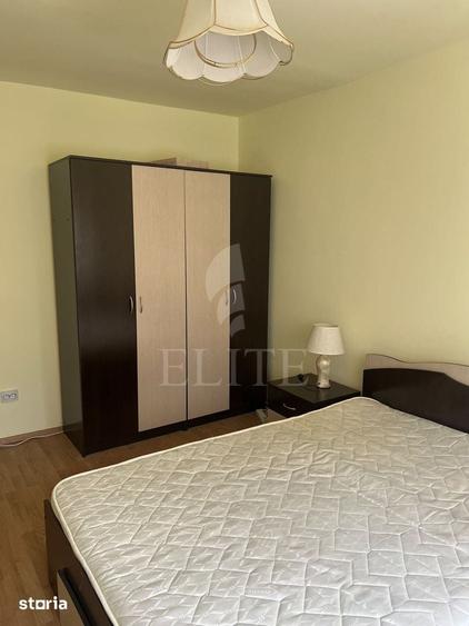Apartament cu 3 camere semidecomandat în Grigorescu