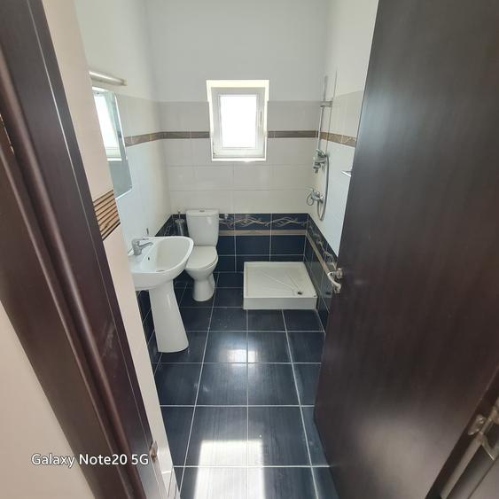 Apartament cu 4 camere în Depozite