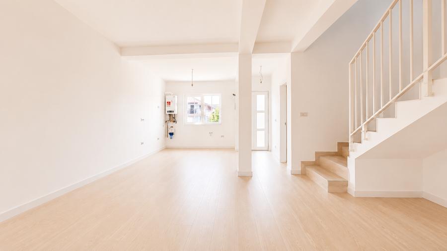 Duplex cu 4 camere cu Canalizare în Moșnița Nouă