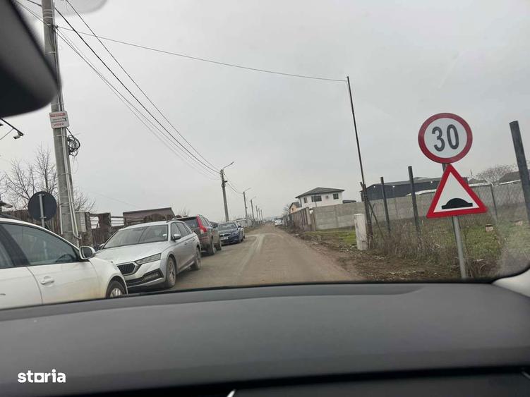 Teren de 5000 mp, în 1 Decembrie