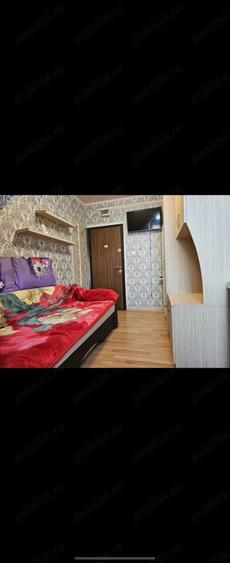 Garsonieră decomandată în Coroi