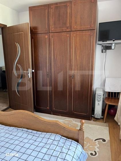 Apartament cu 3 camere semidecomandat în Central