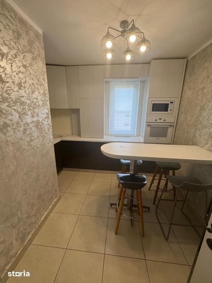 Apartament cu 3 camere decomandat în Tomis II