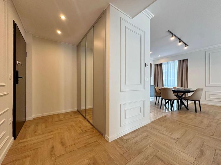 Apartament cu 3 camere decomandat, mobilat în Central