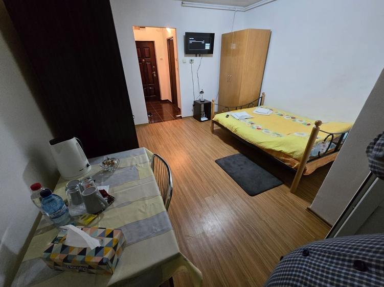 Garsonieră decomandată, mobilată în 7 Noiembrie